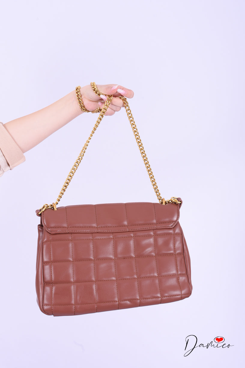 Borsa borchie