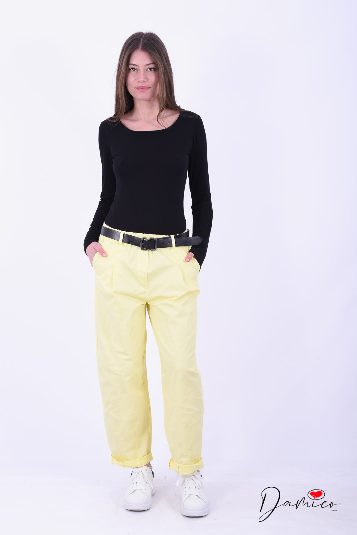 Pantaloni mom fit pinces