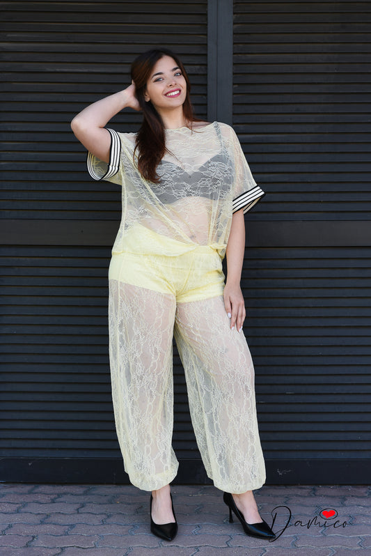Pantaloni in pizzo con pantaloncini e elastico