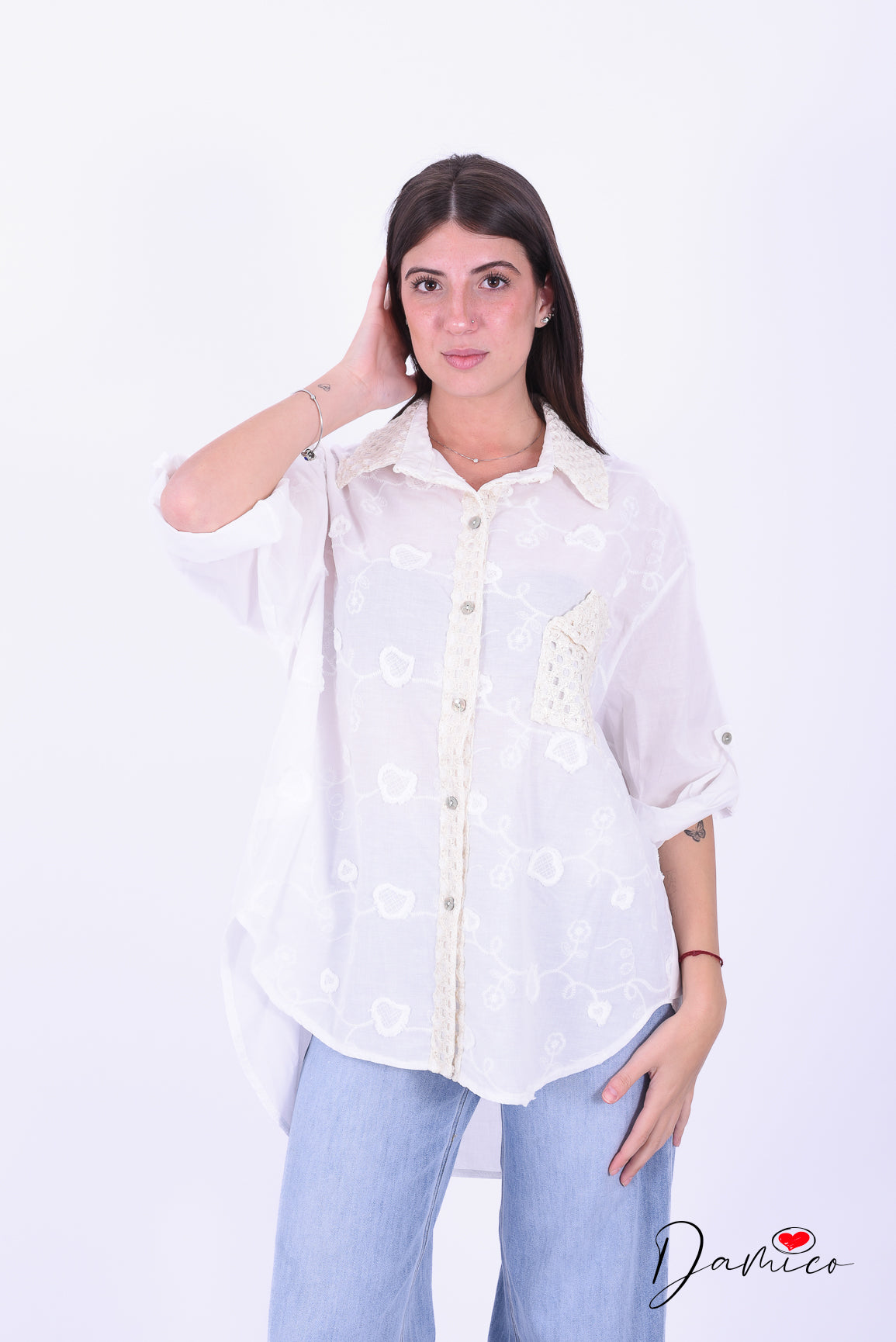 Camicia ricamata dettagli nido d'ape