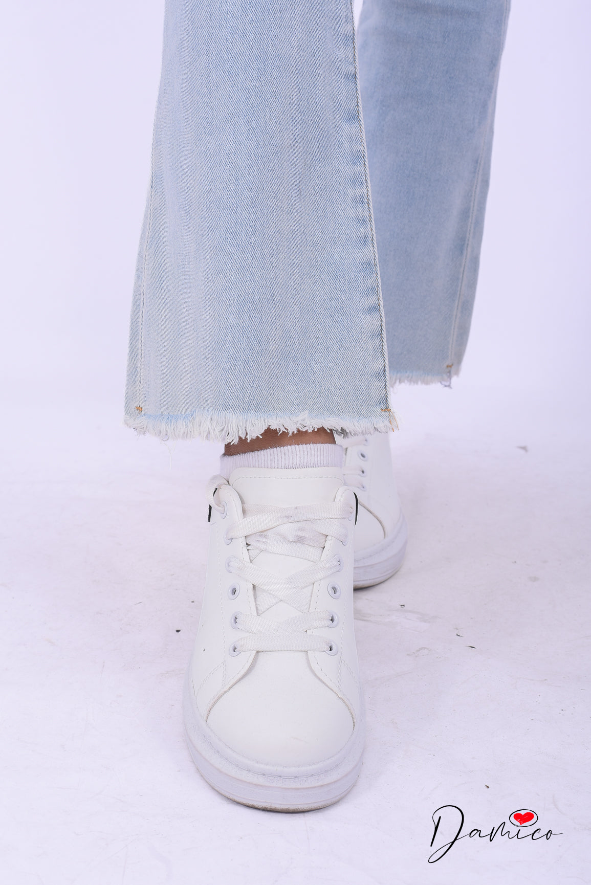 Jeans flare - torn bottom