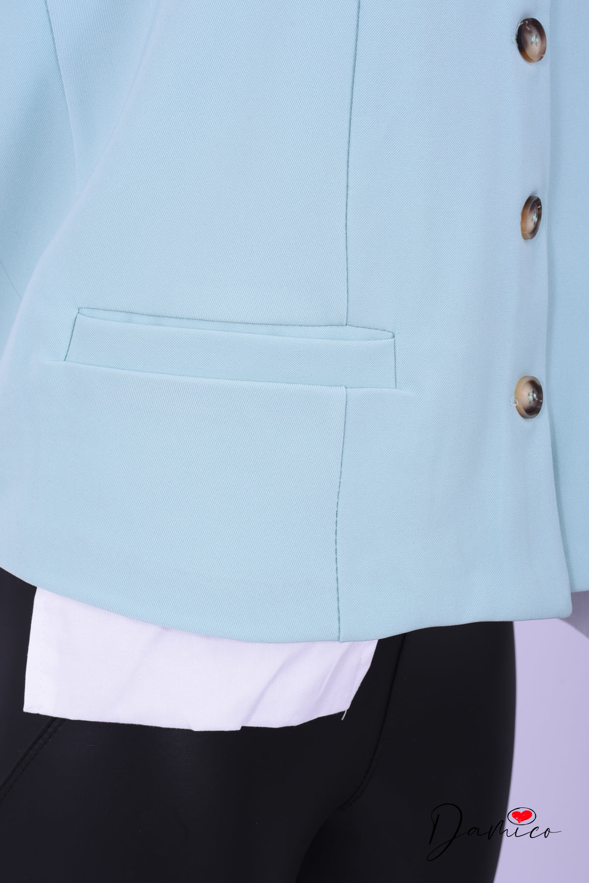 Gilet quattro bottoni