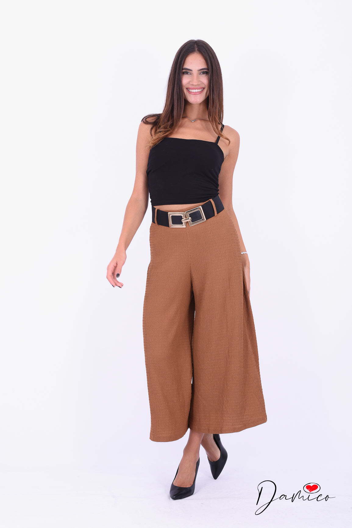 Pantalone ampio con cintura