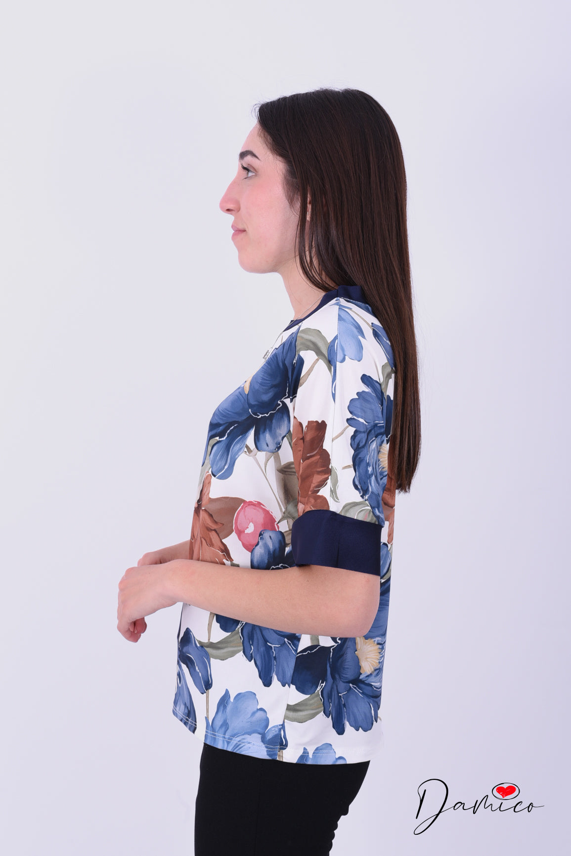 Blusa fiori con bordo