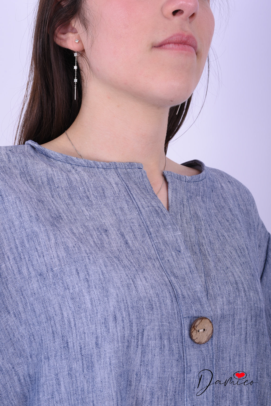 Blusa a V con bottone