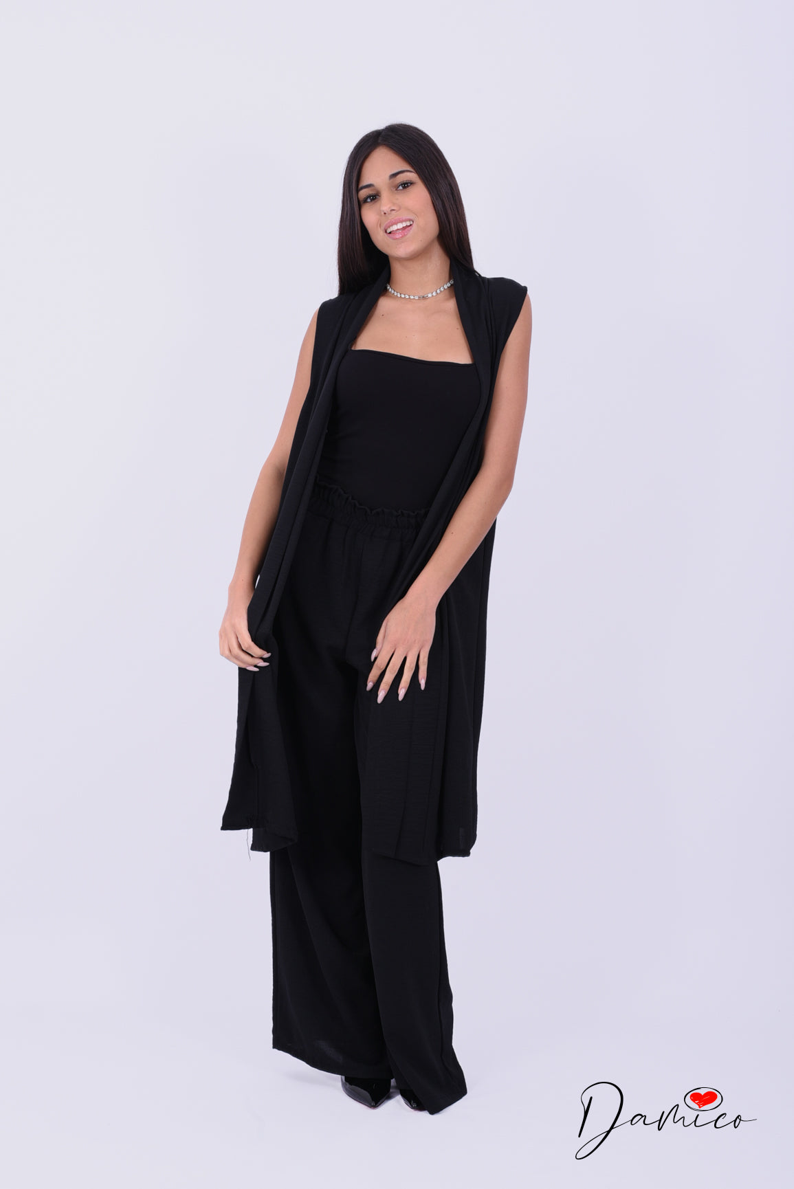 Completo con cardigan