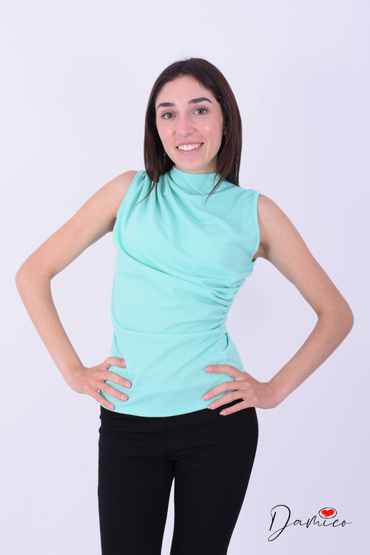 Blusa smanicata drappeggiata