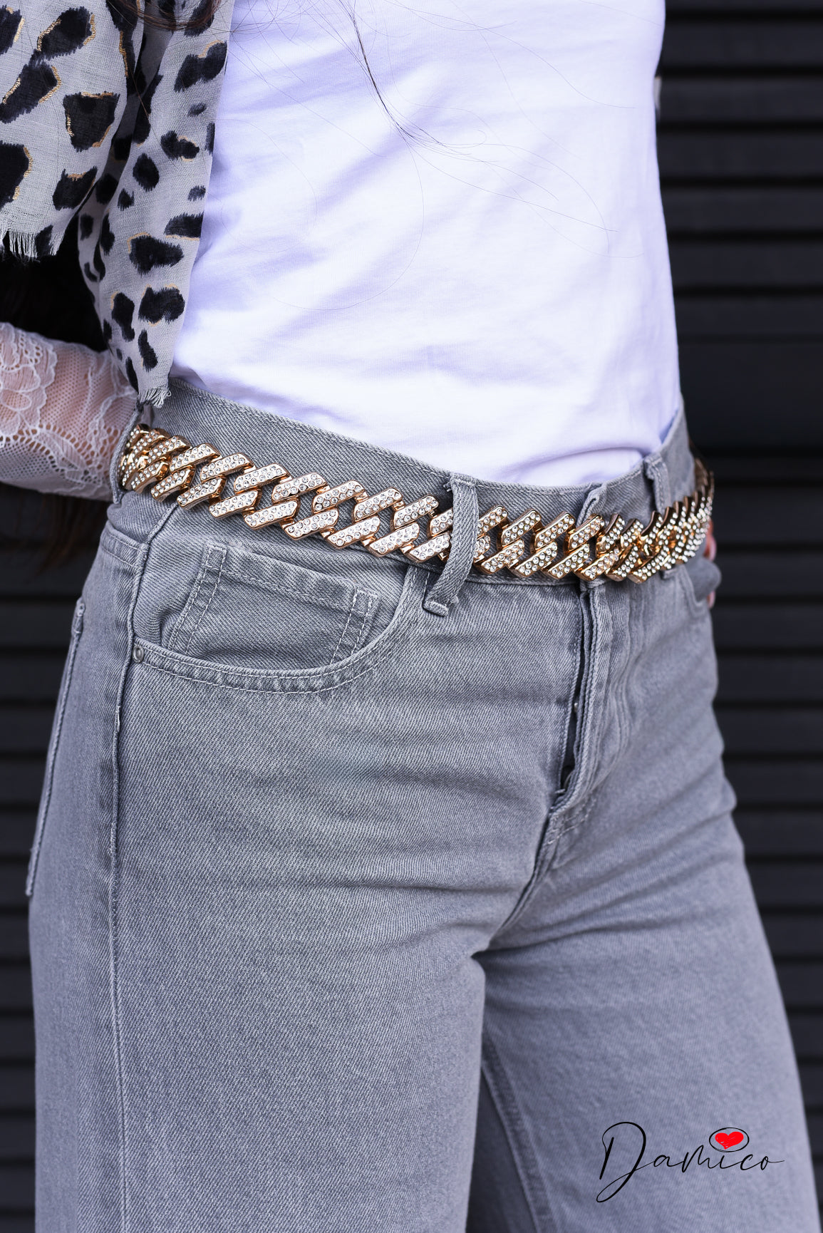 Brilliant chain belt