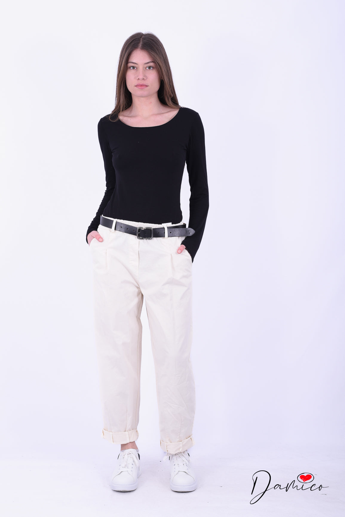 Pantaloni mom fit pinces