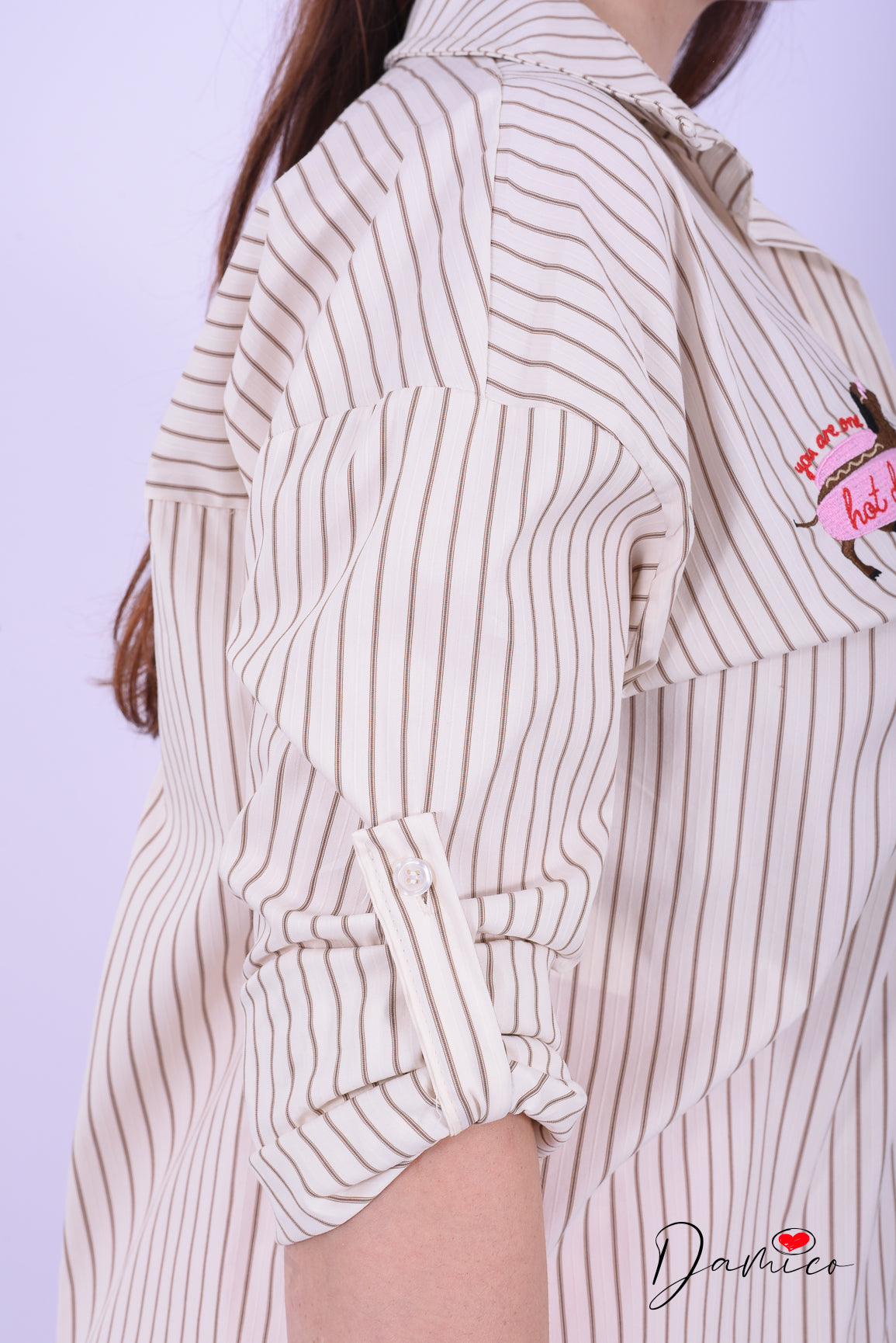 Camicia a righe con stampa cucita