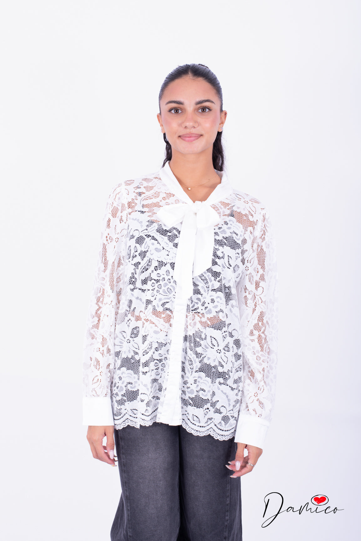 Camicia in pizzo con fusciacca