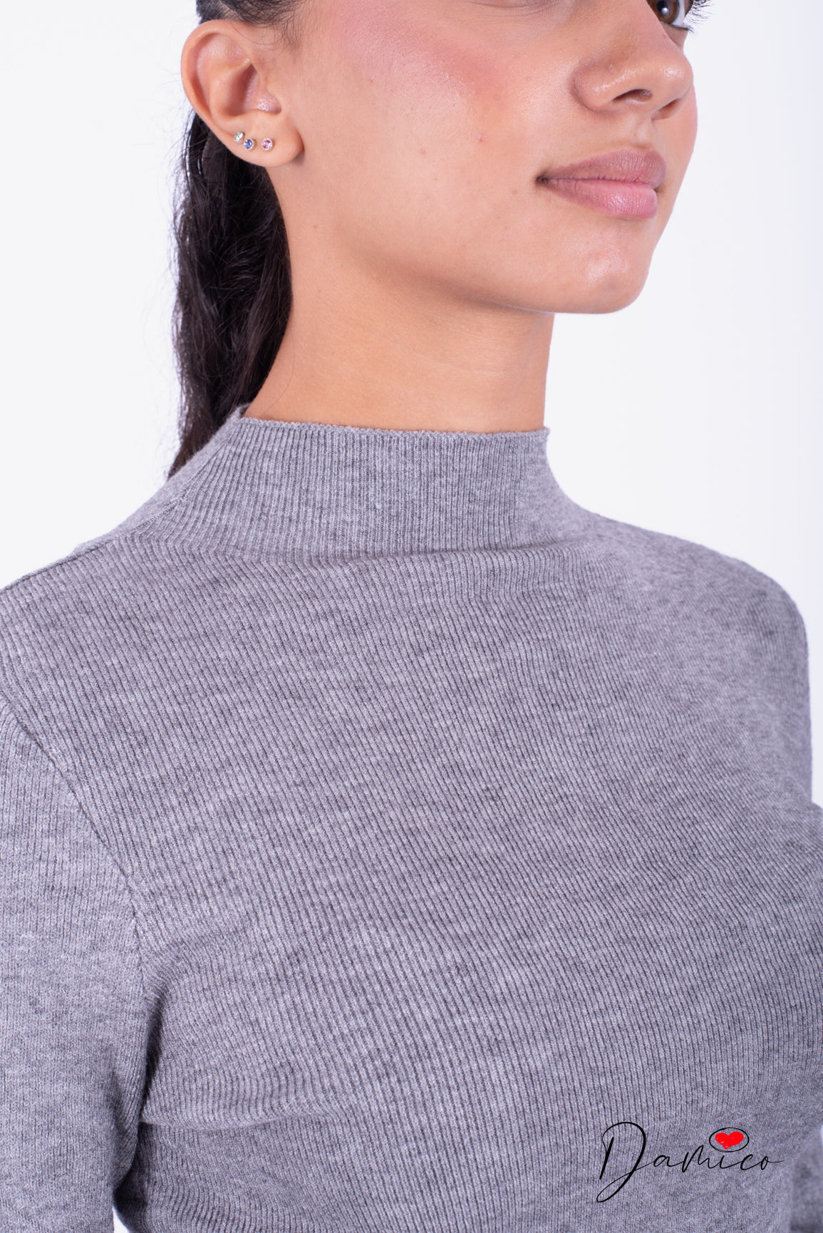 Maglia lupetto microcostinata