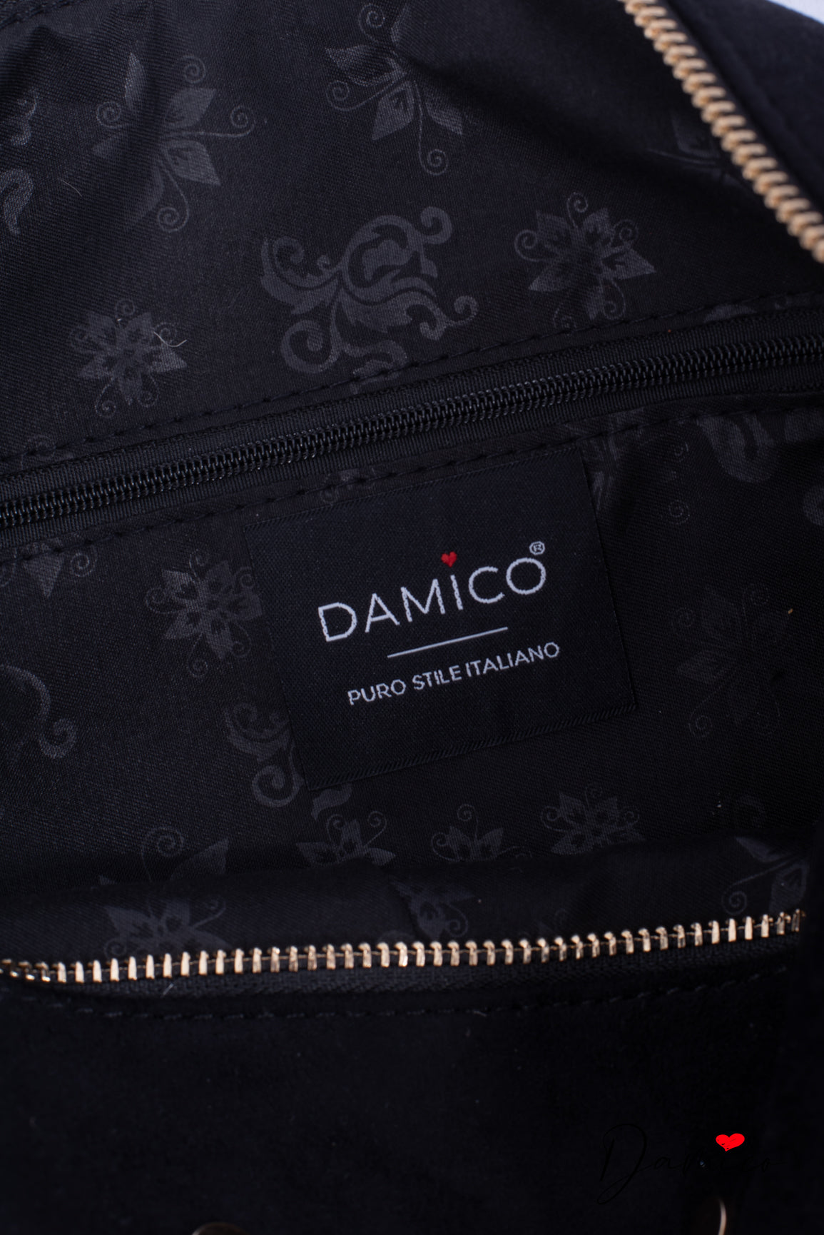 Borsa pochettone gold details