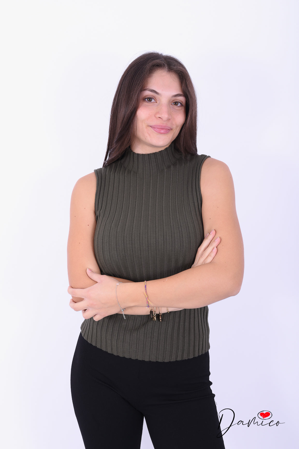 Lupetto smanicata a costine