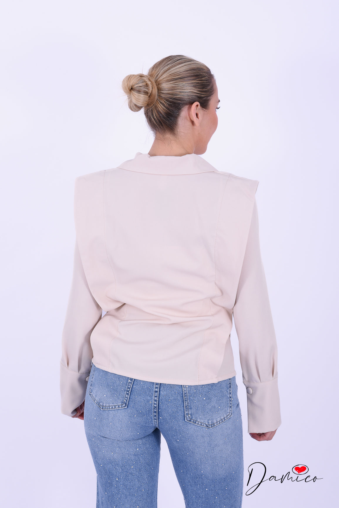 Camicia spalline sporgenti