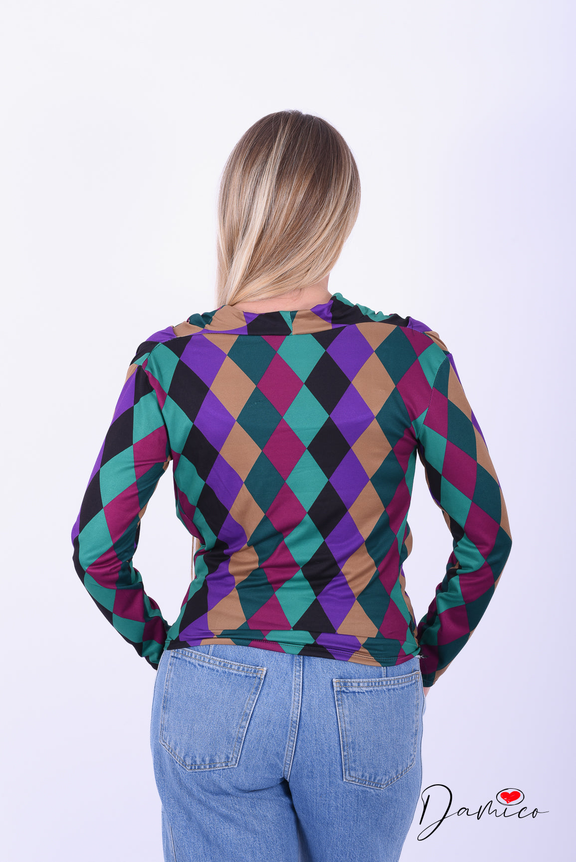 Maglia a scollo a cascata