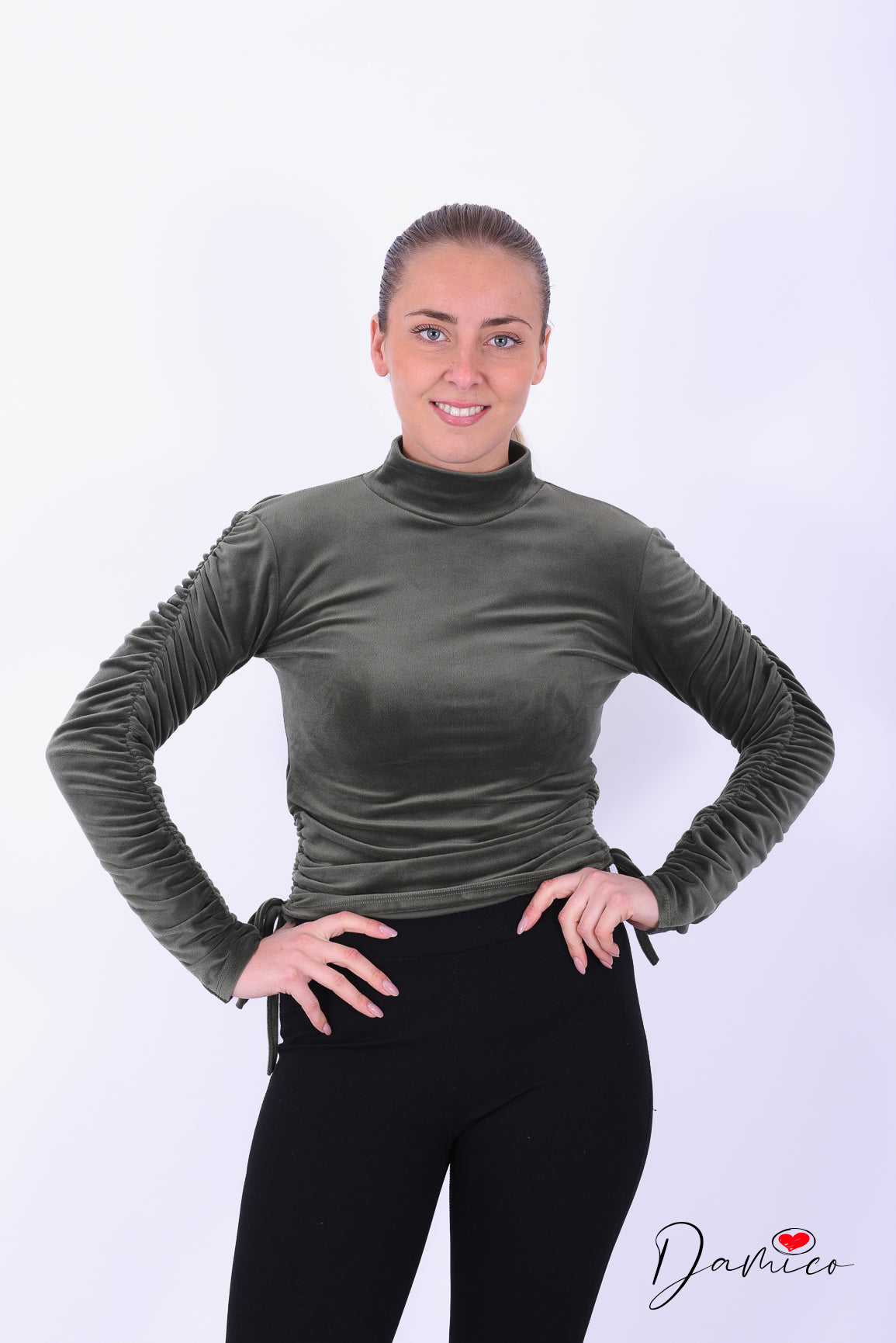 Maglia ciniglia maniche arricciate