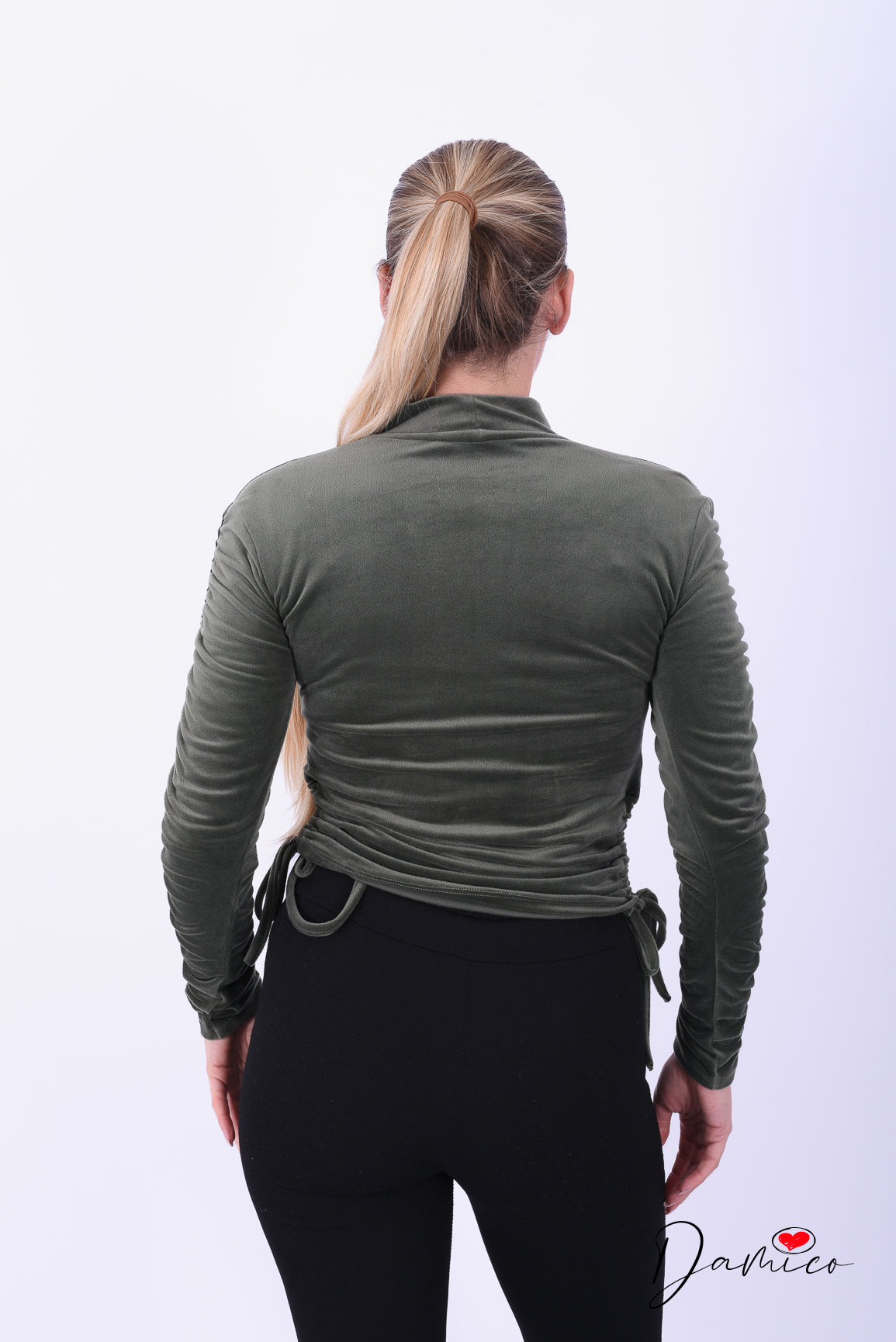 Maglia ciniglia maniche arricciate