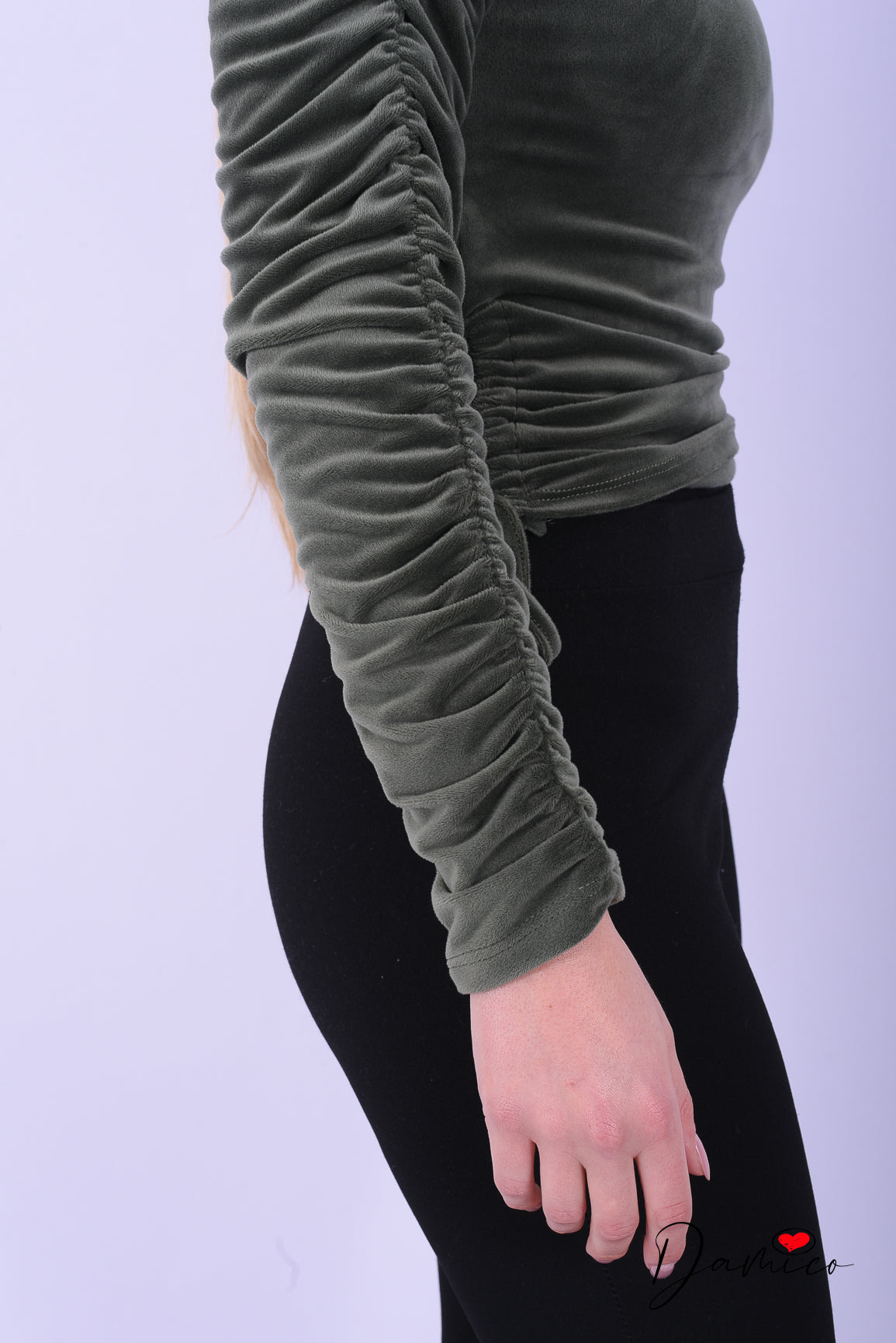 Maglia ciniglia maniche arricciate