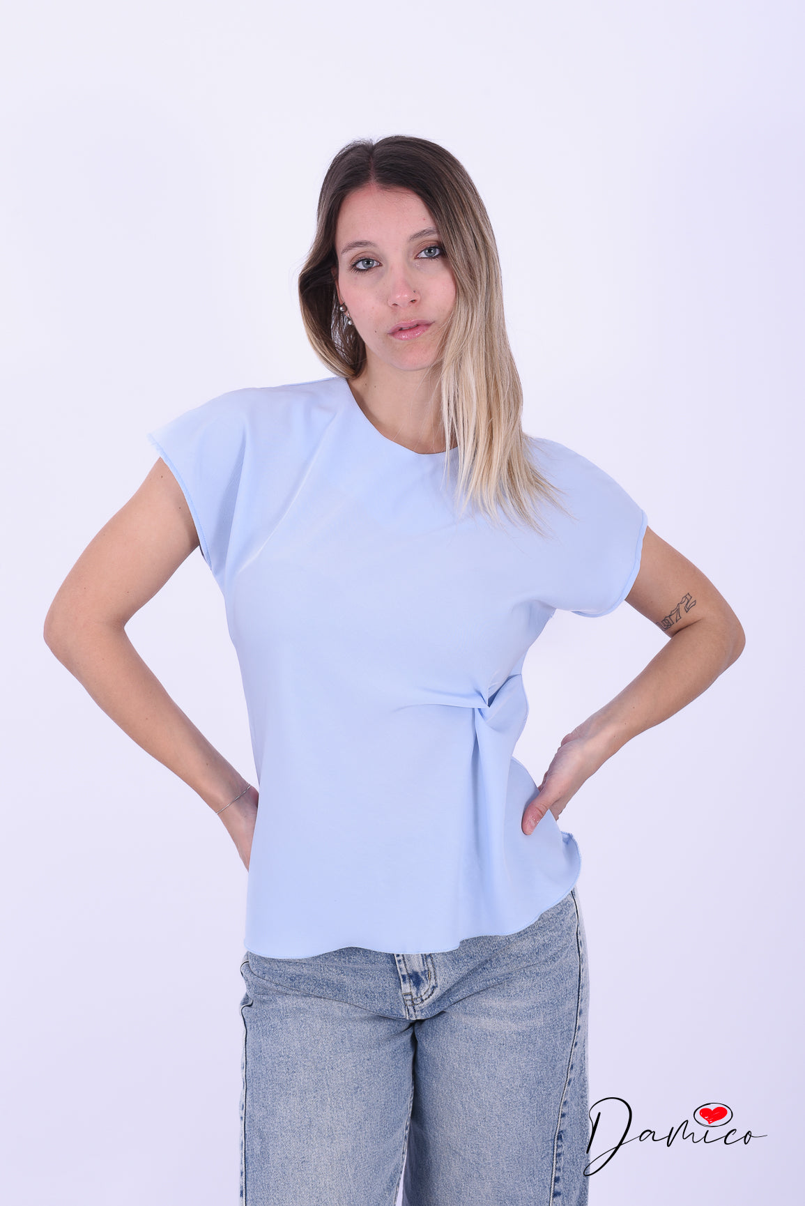 Blusa manica ad aletta sancrata