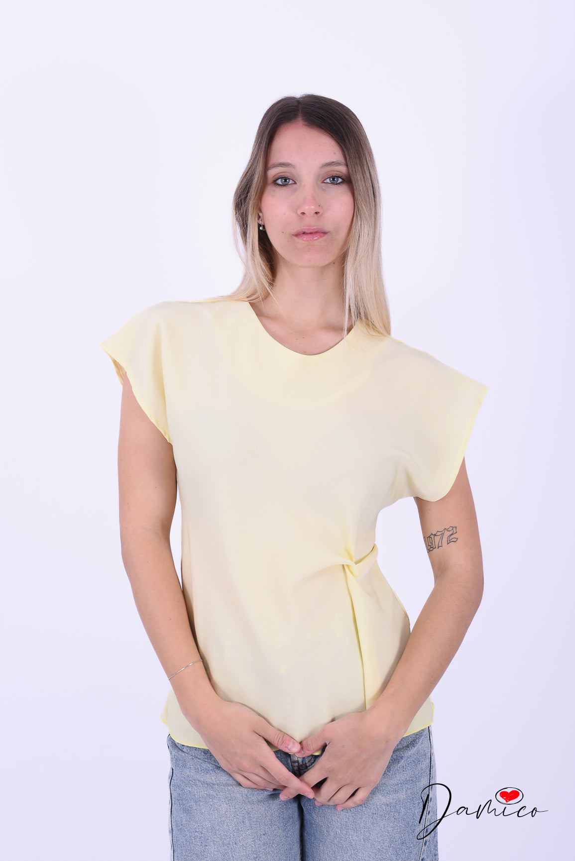 Blusa manica ad aletta sancrata