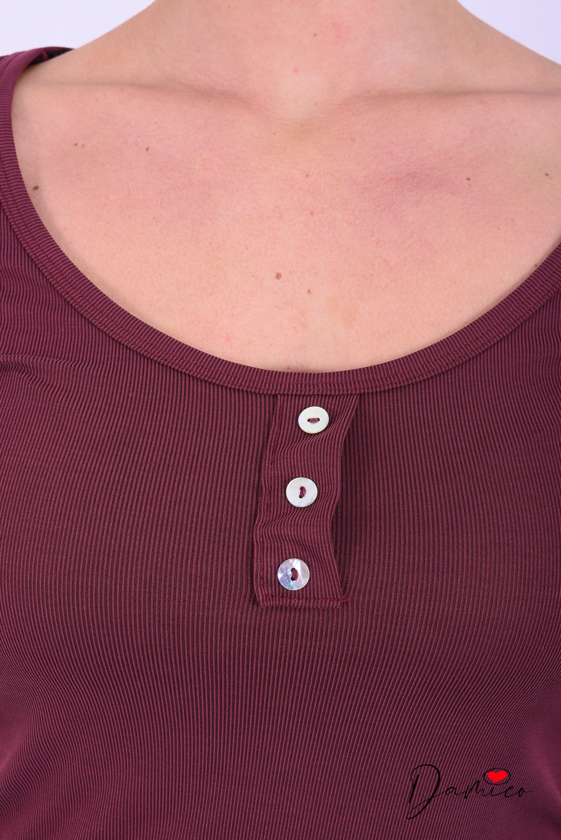 Maglia Slim tre bottoni