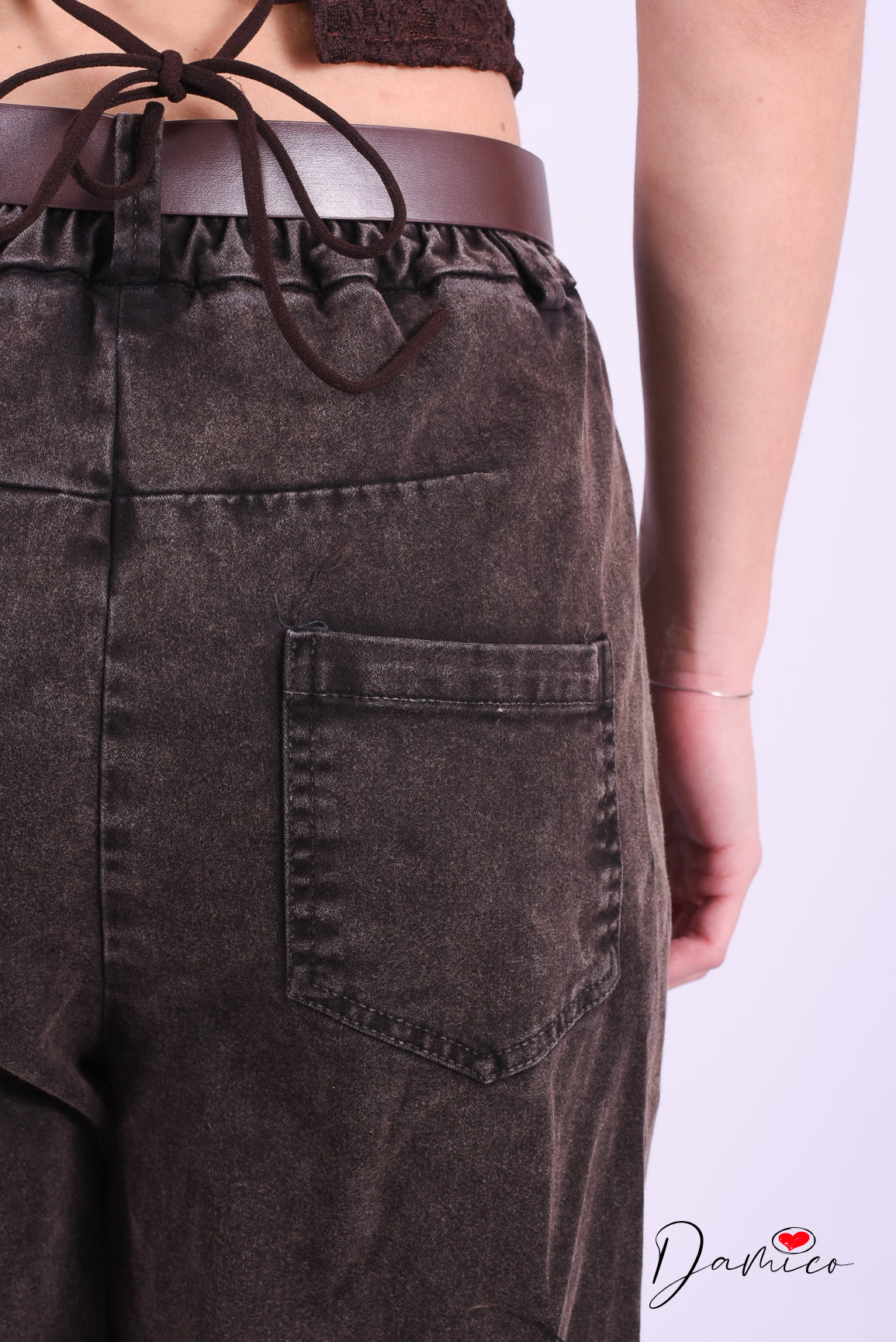 Pantalone mom elastico