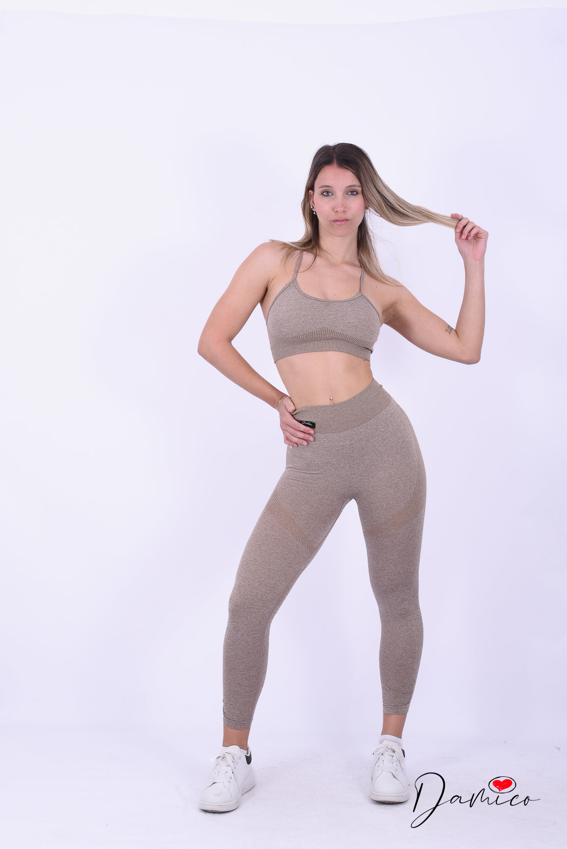 Coordinato sportivo top e leggins push up