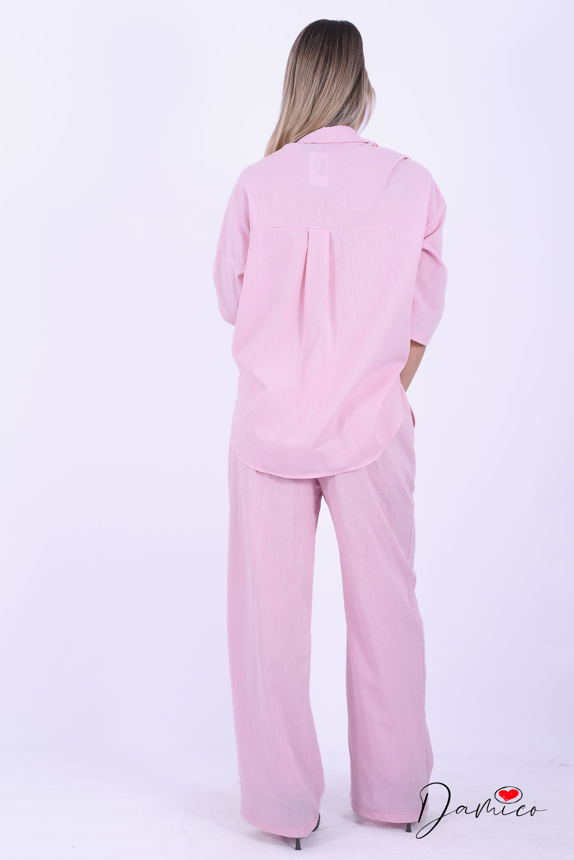 Coordinato camicia svasata e pantaloni