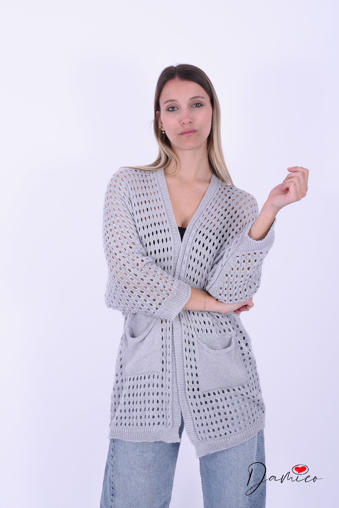 Cardigan traforato con tasche