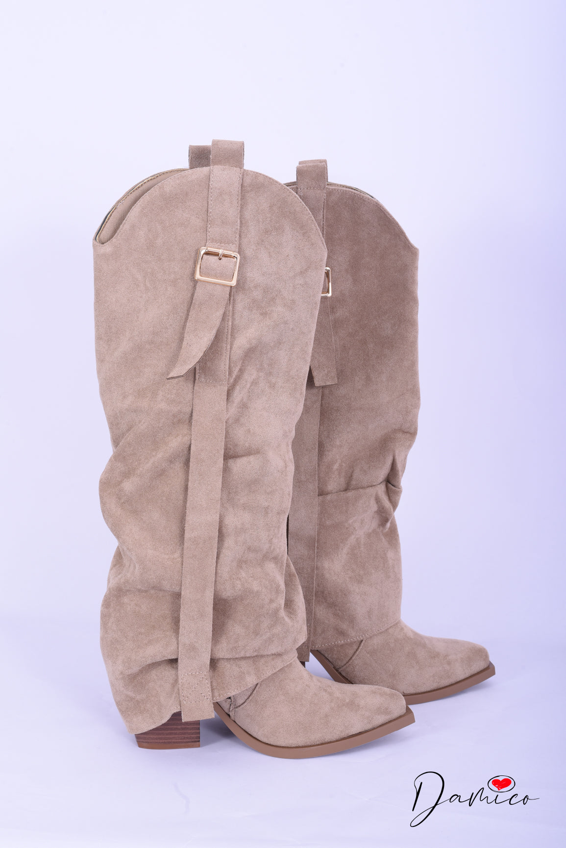 Stivali suede risvoltone con fibbia