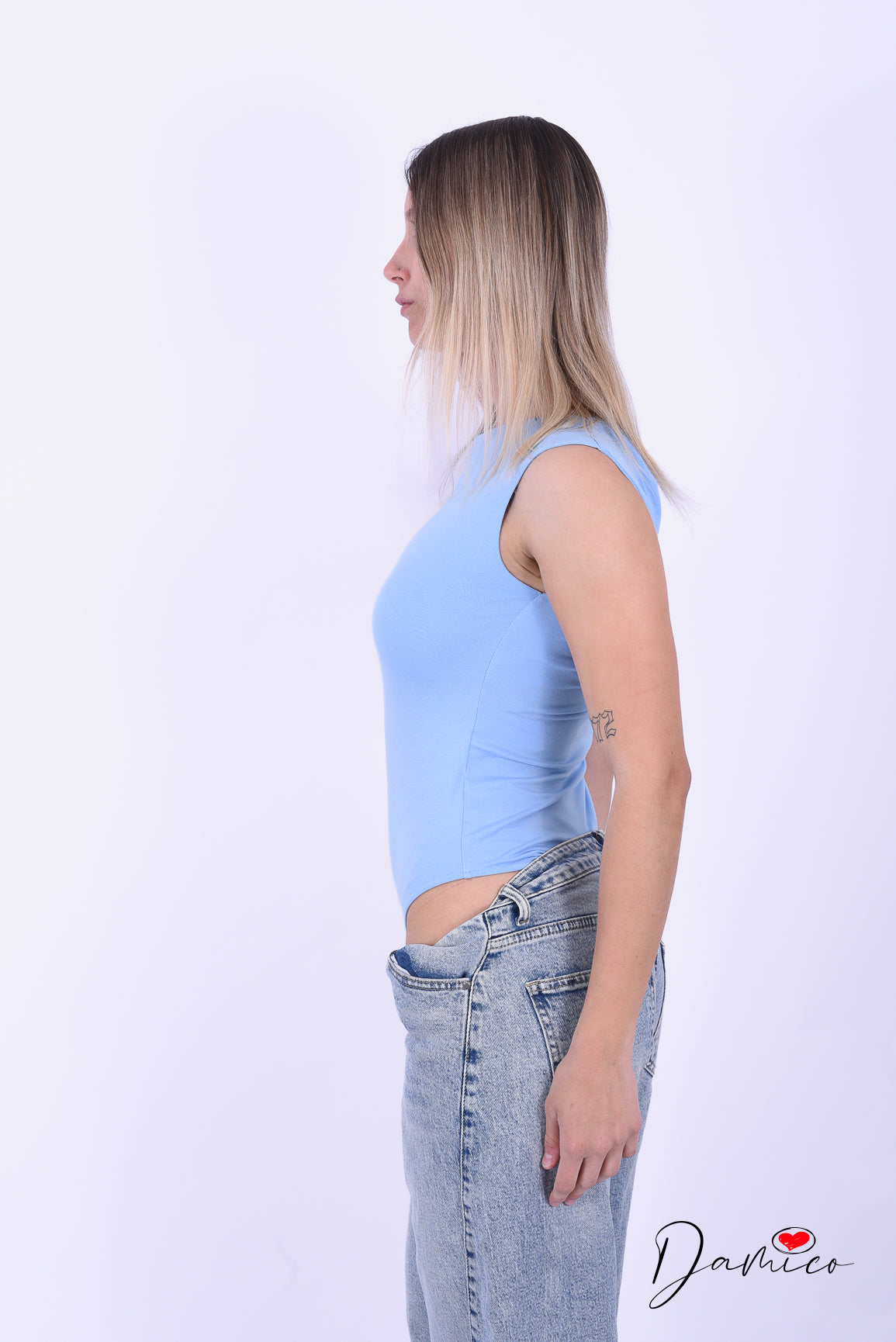 Body scollo a barca smanicato