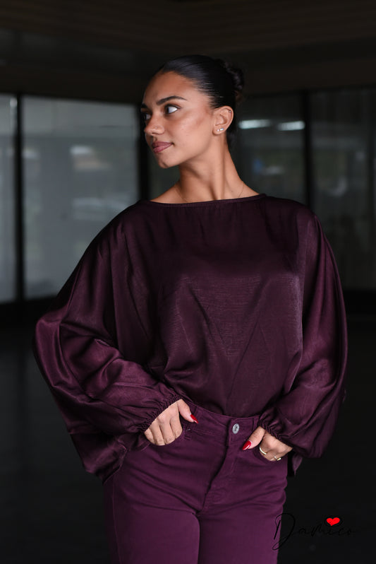 Blusa satinata pipistrello girocollo