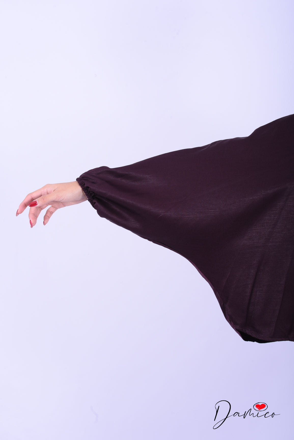 Blusa satinata pipistrello girocollo