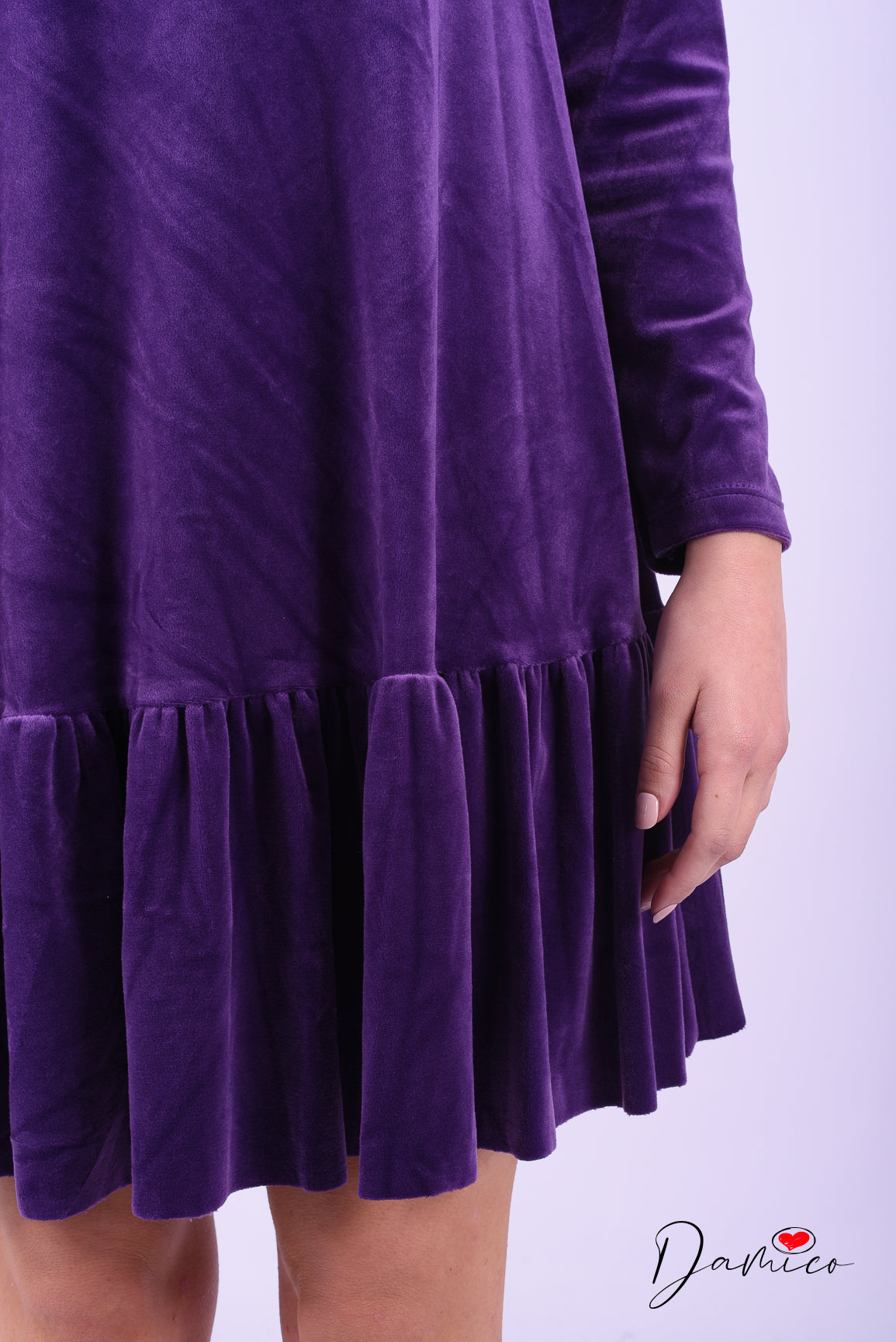 Abito ciniglia con balza