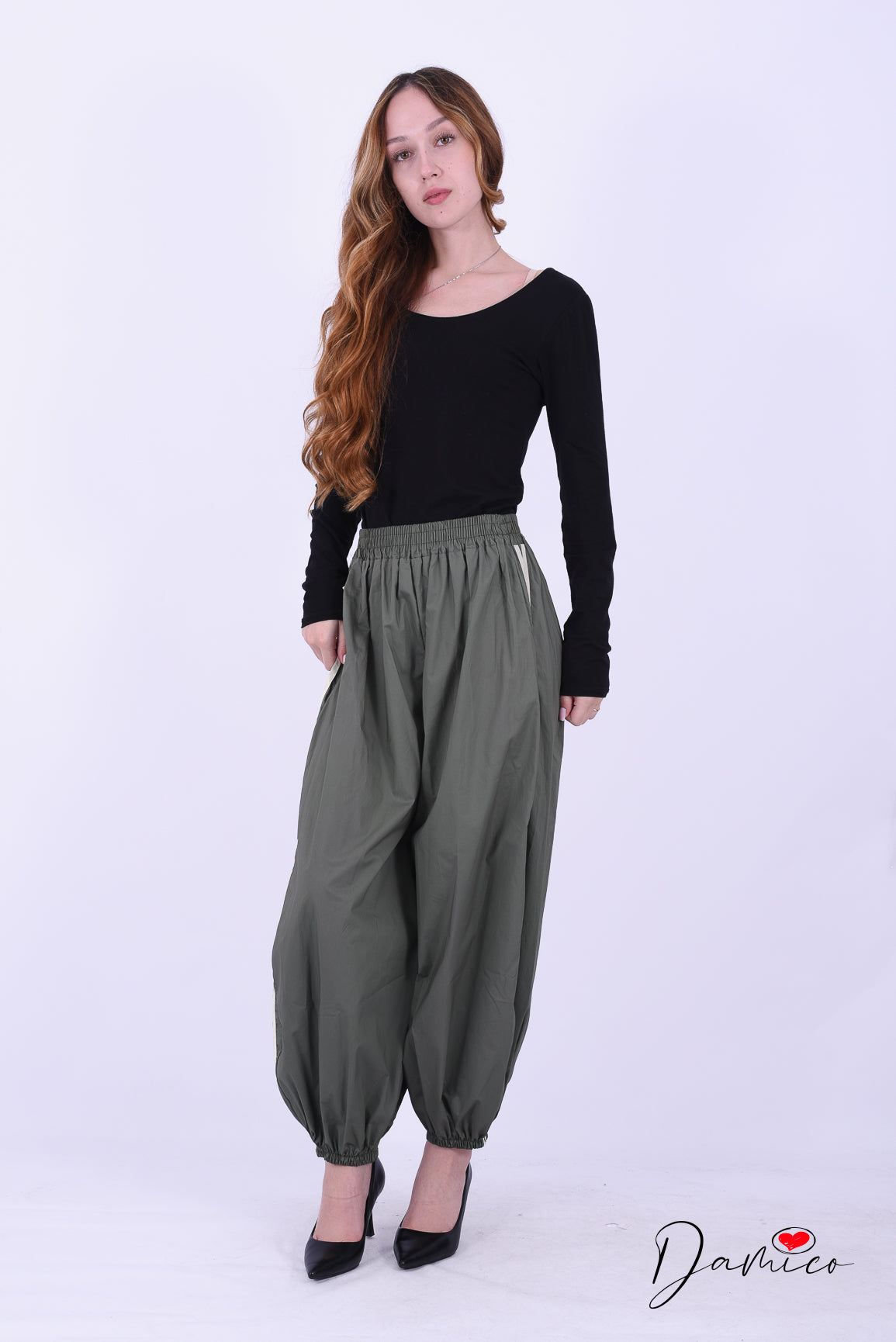 Pantaloni sportivi con polsino e bande tc
