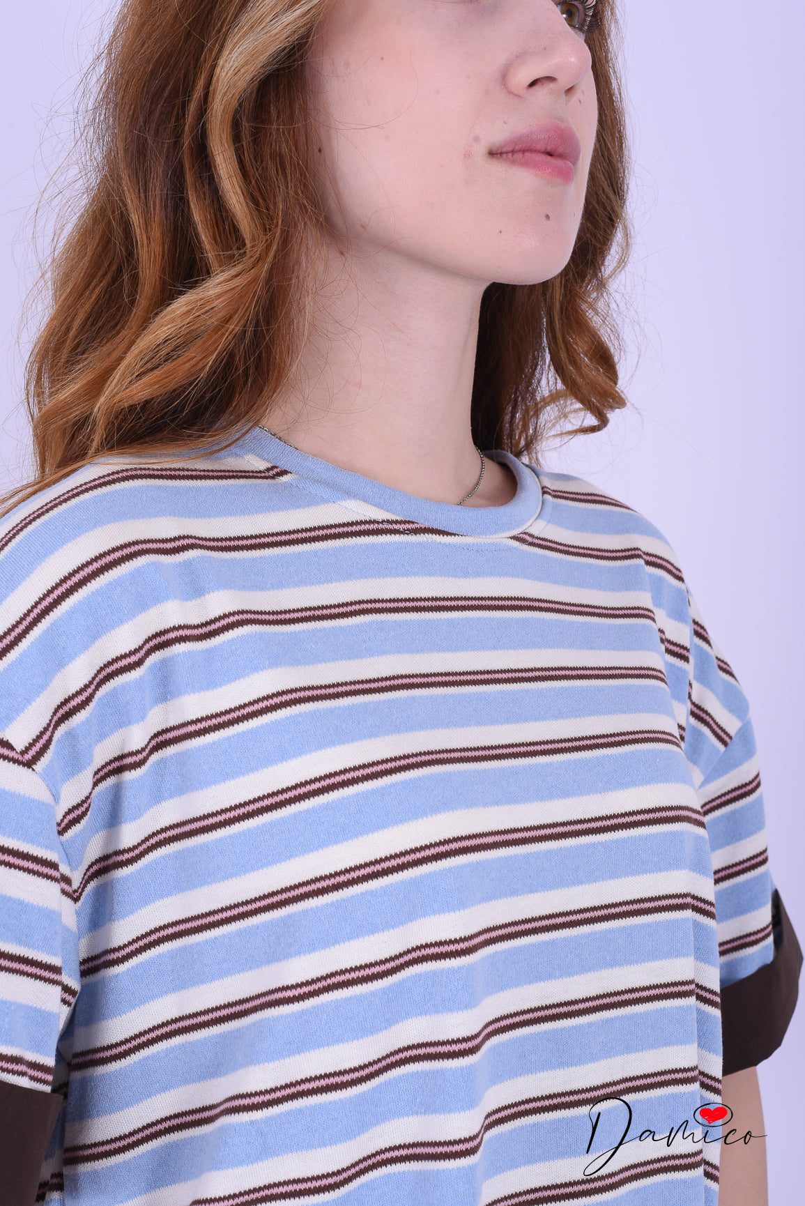 T-shirt over a righe