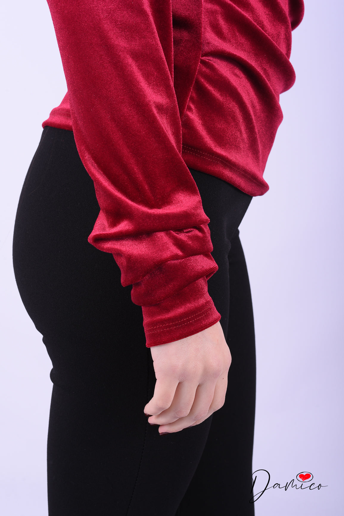 Maglia vellutata con drappeggio