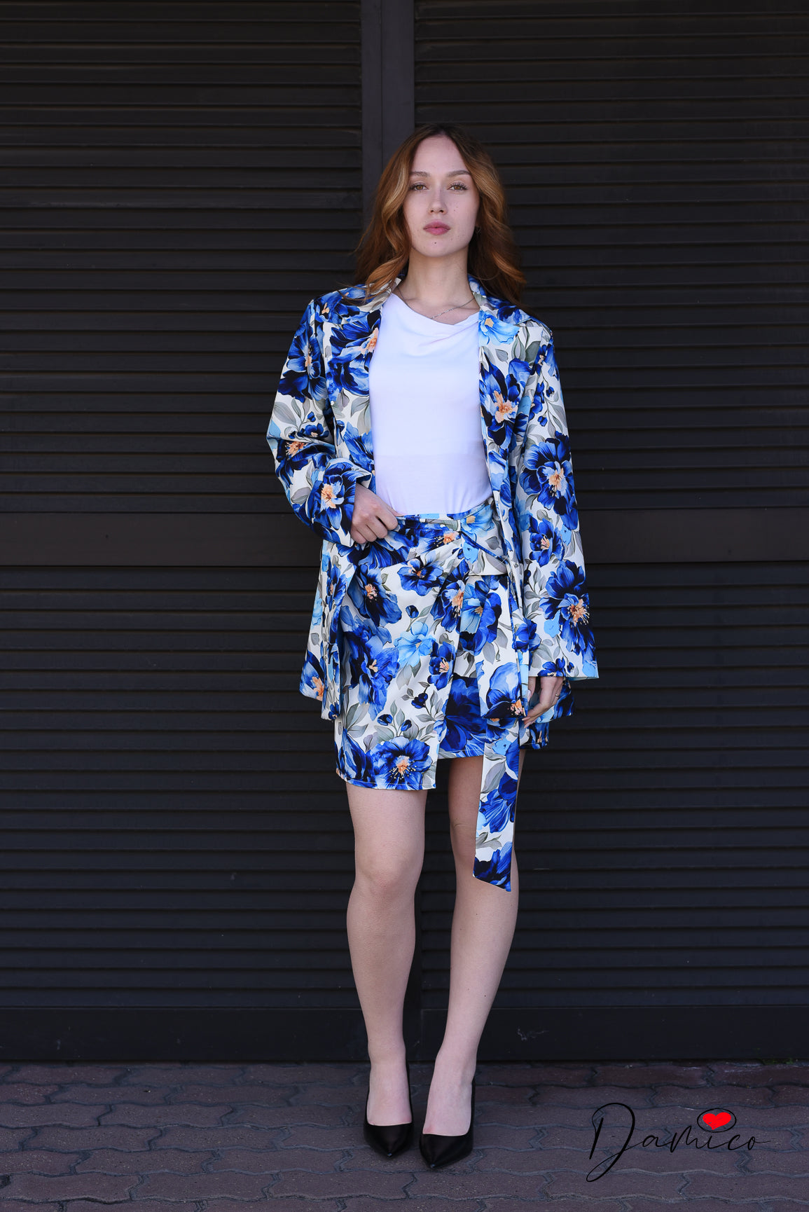 Completo floreale blazer gonna portafoglio