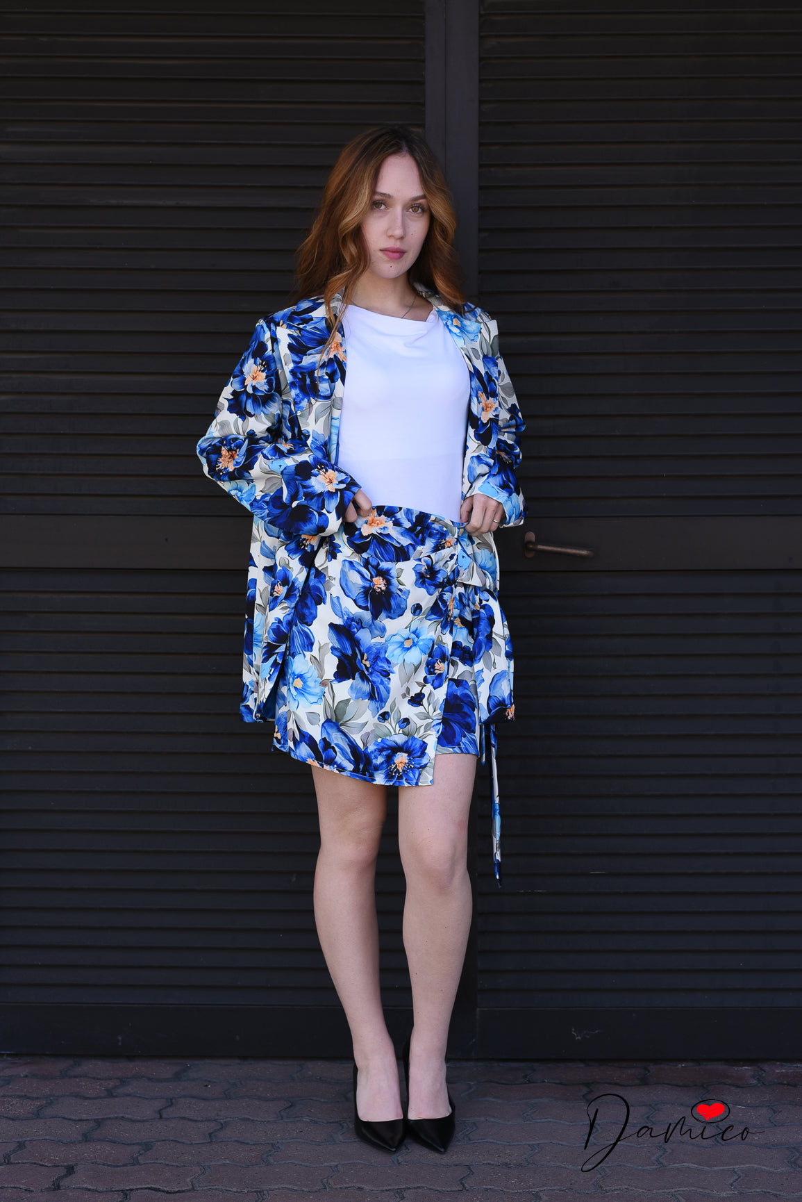 Completo floreale blazer gonna portafoglio