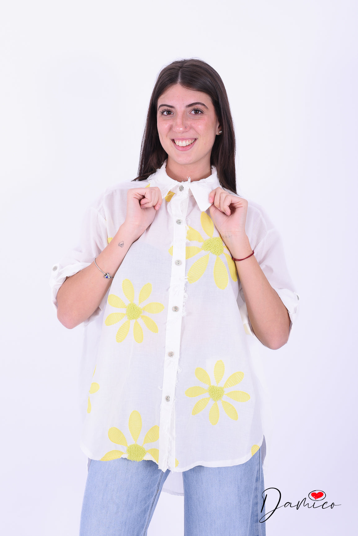 Camicia bianca torn a fiori