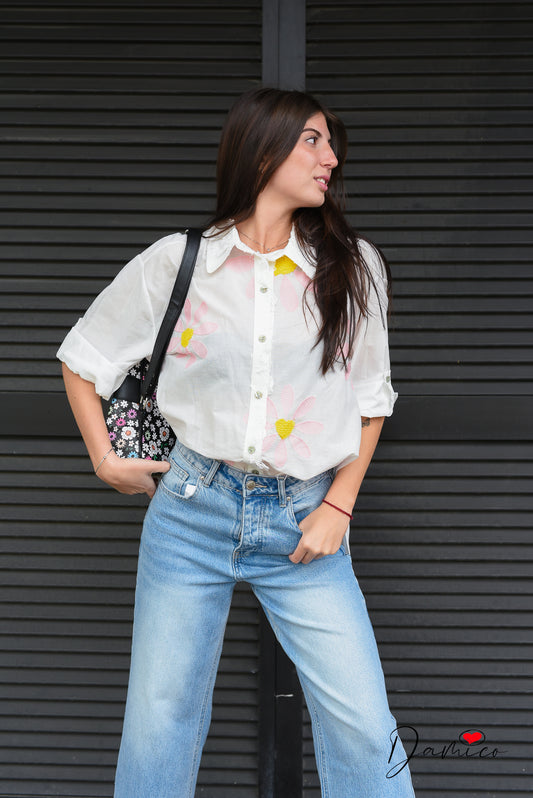 Camicia bianca torn a fiori
