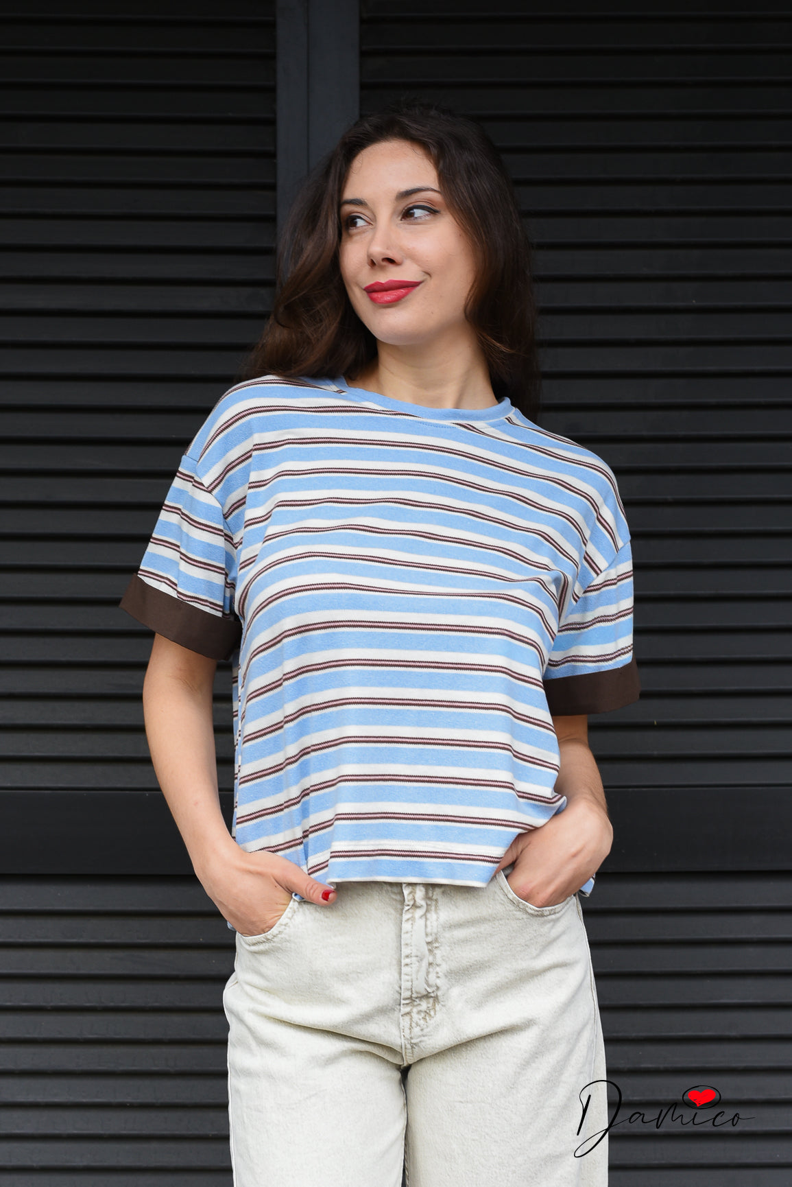 T-shirt over a righe