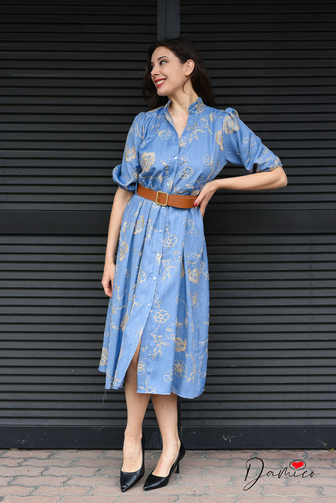 Abito alla coreana fiori ricamati