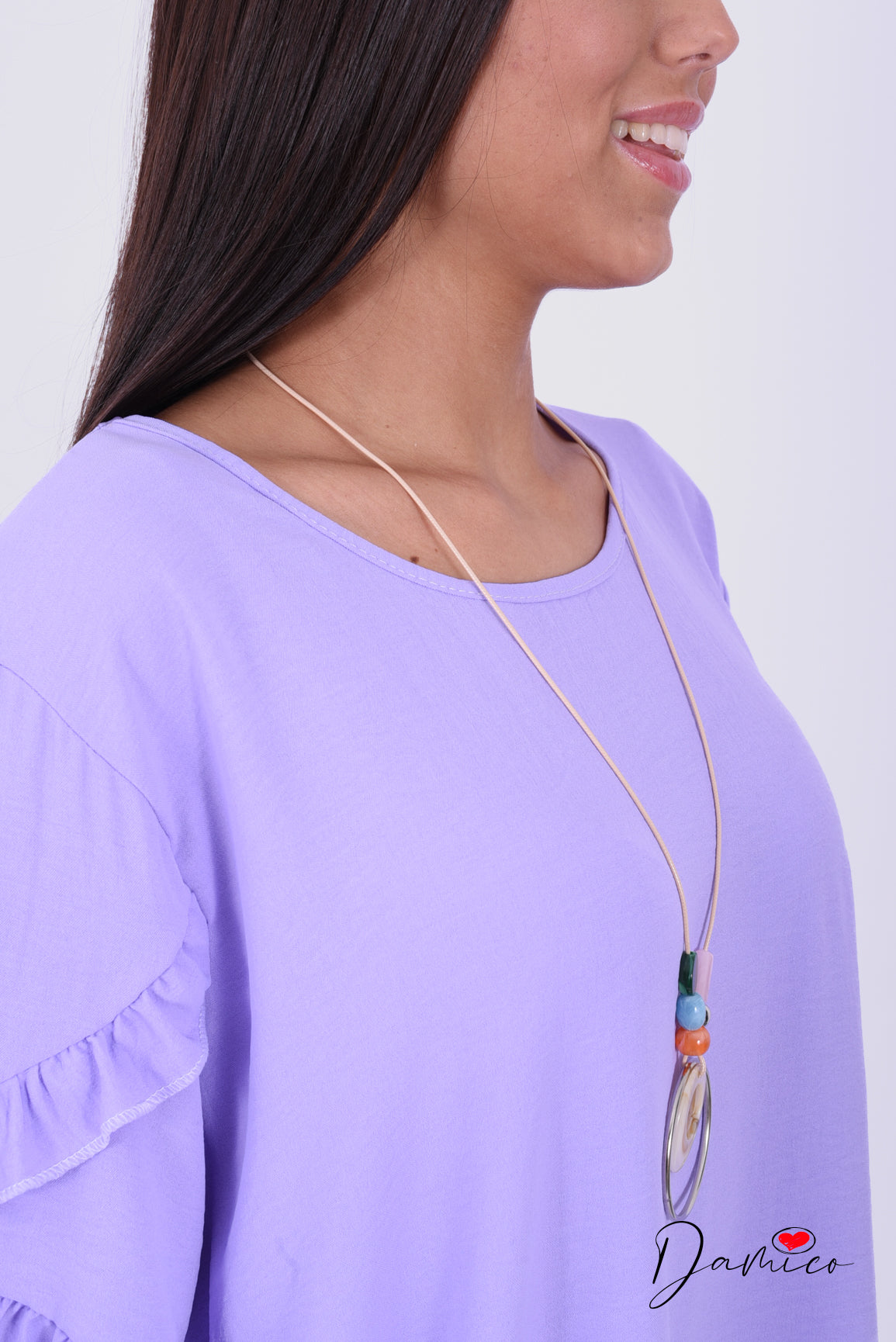 Blusa con collana