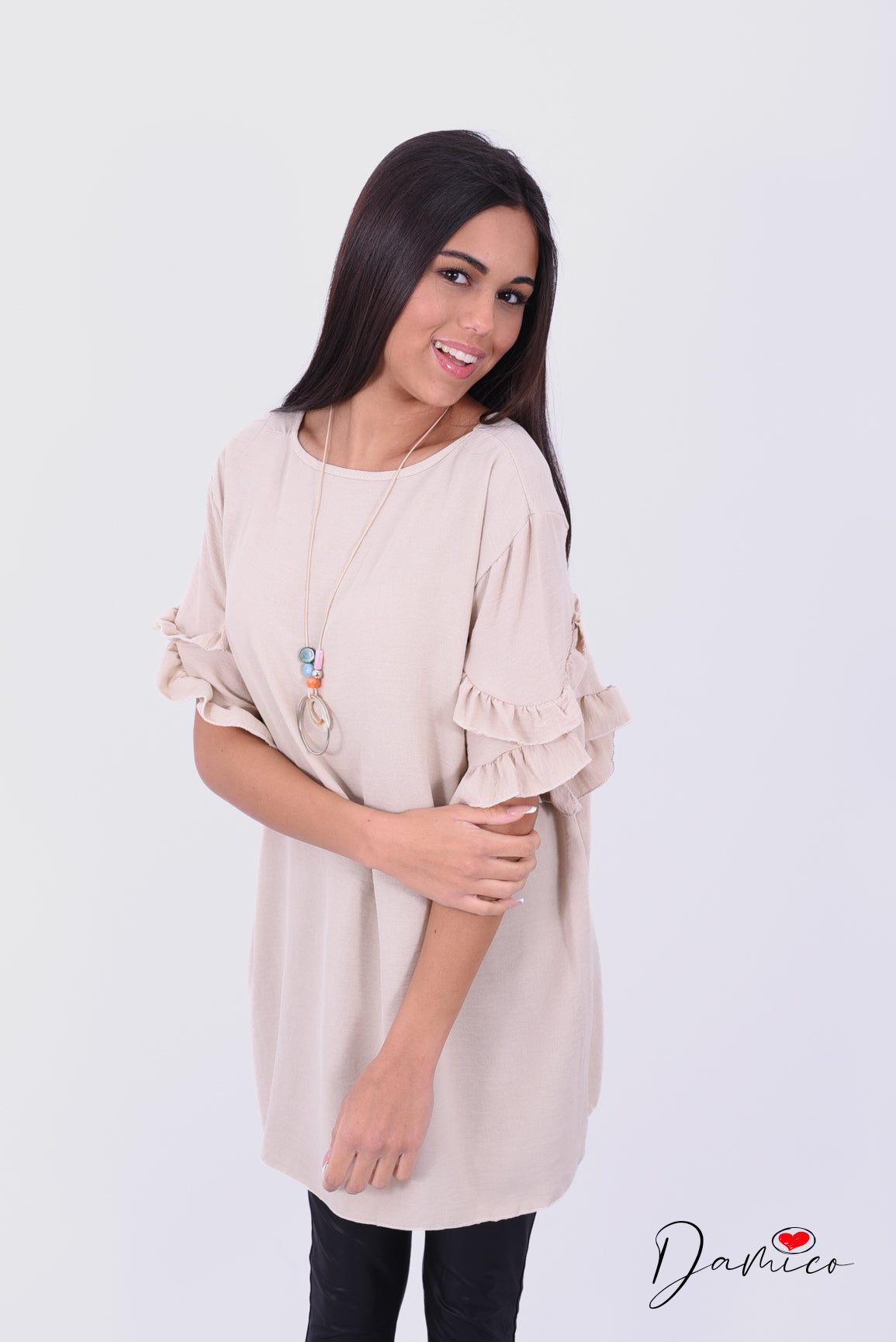 Blusa con collana