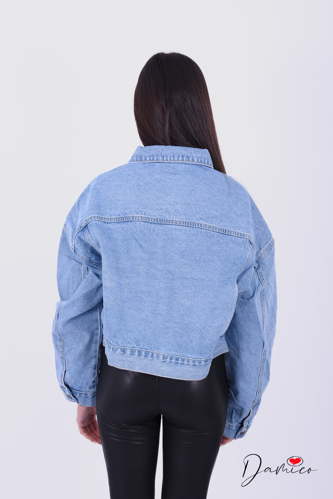 Giacca jeans rifinita con taschini