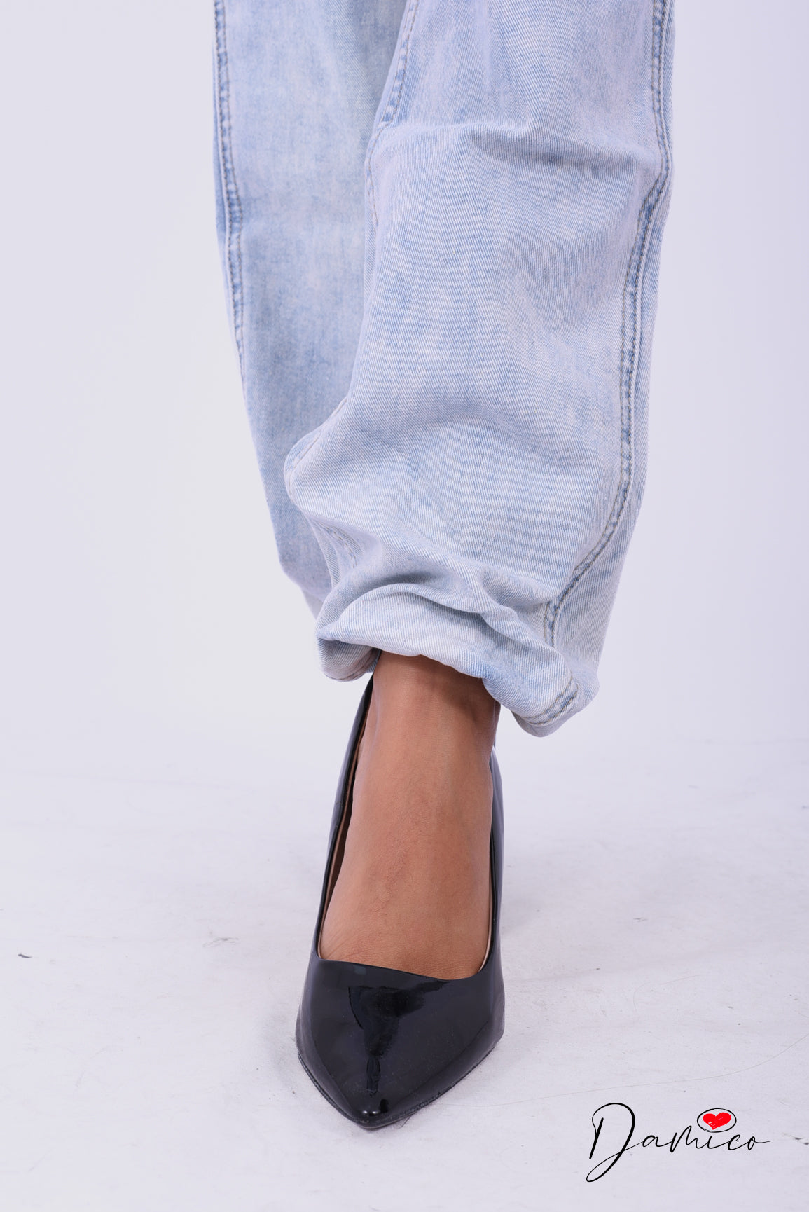 Jeans chiaro polsino