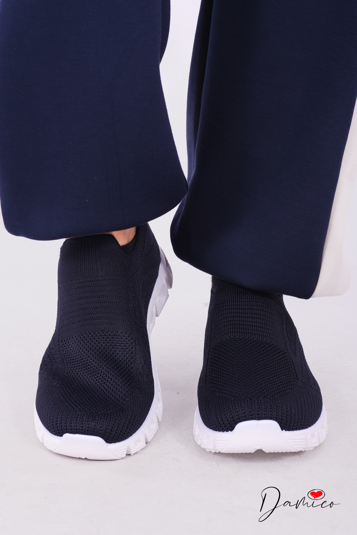 Sneakers slip on basic