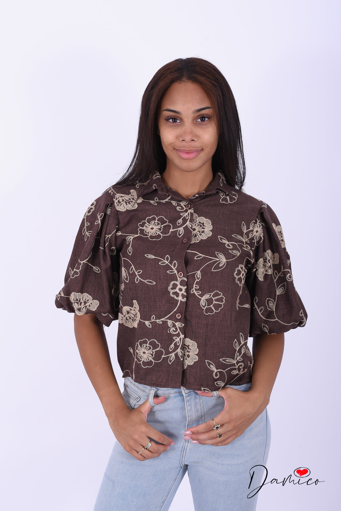 Camicia mc a palloncino fiori ricamati